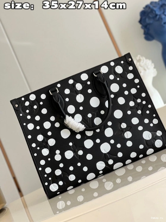 LOUIS VUITTON MM ONTHEGO 0717